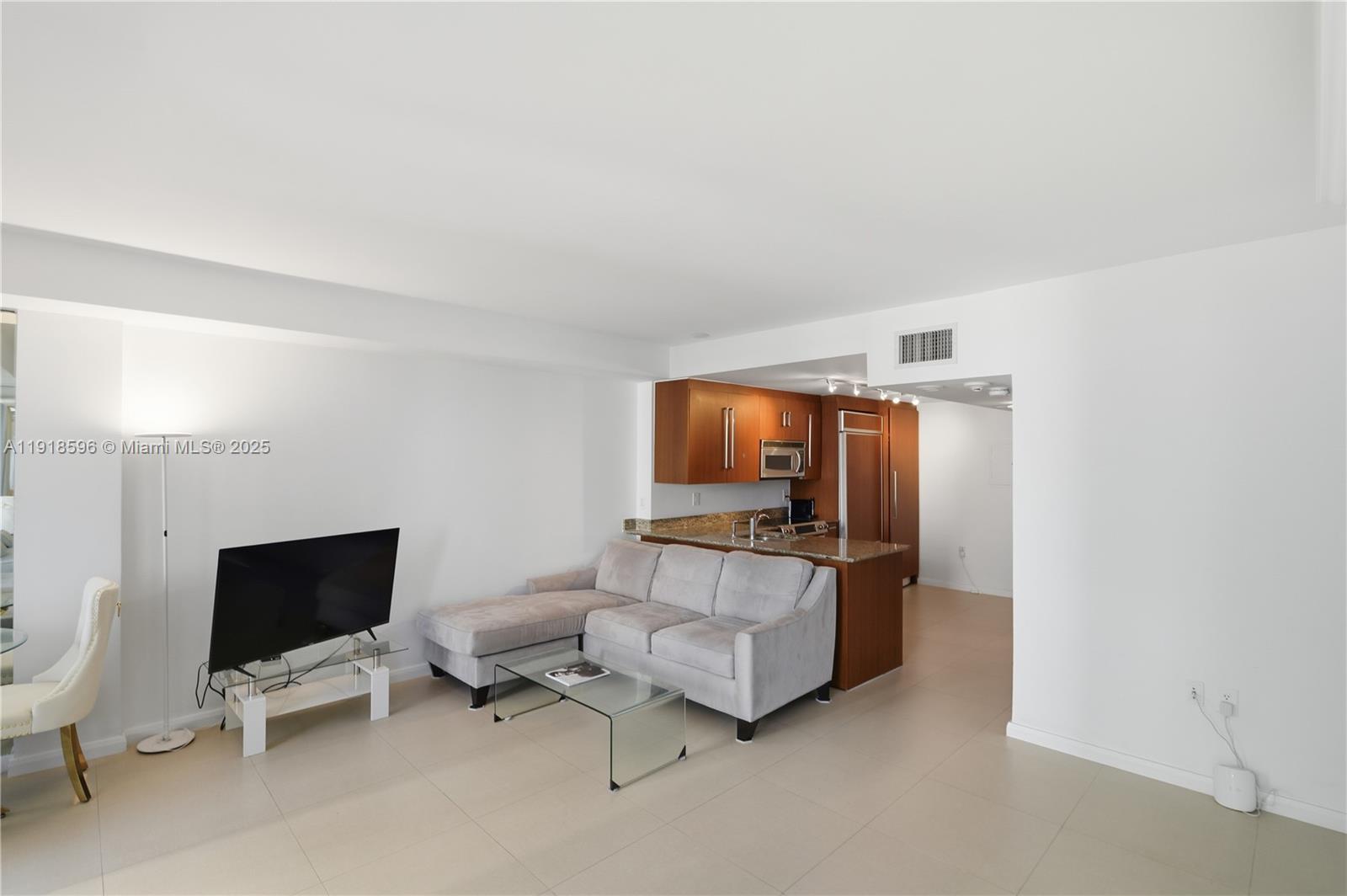 10275 Collins Ave #1101 Bal Harbour, FL 33154