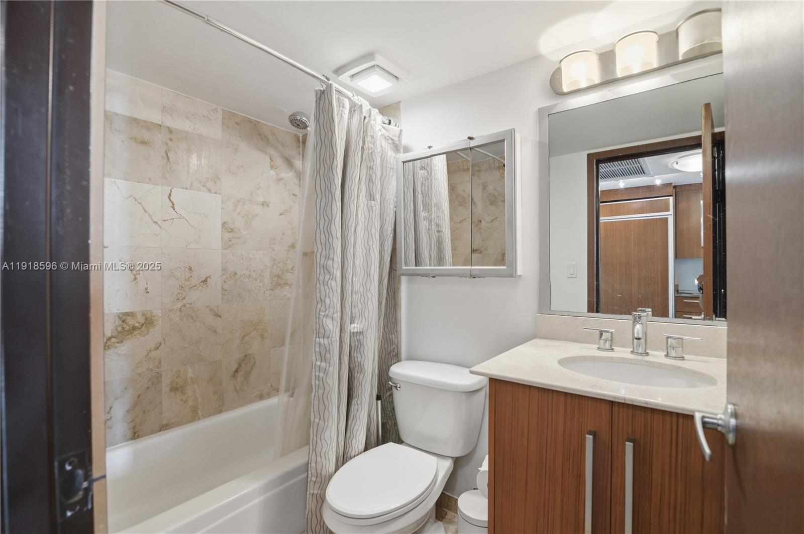 10275 Collins Ave #1101 Bal Harbour, FL 33154