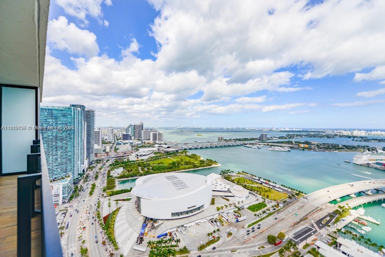 398 NE 5th St #4210 Miami, FL 33132