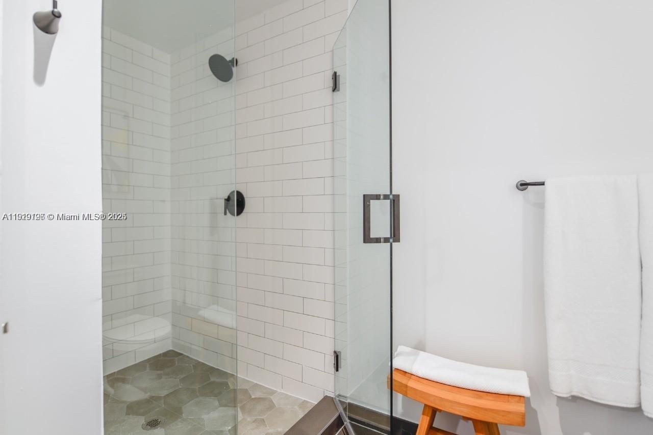 398 NE 5th St #4210 Miami, FL 33132