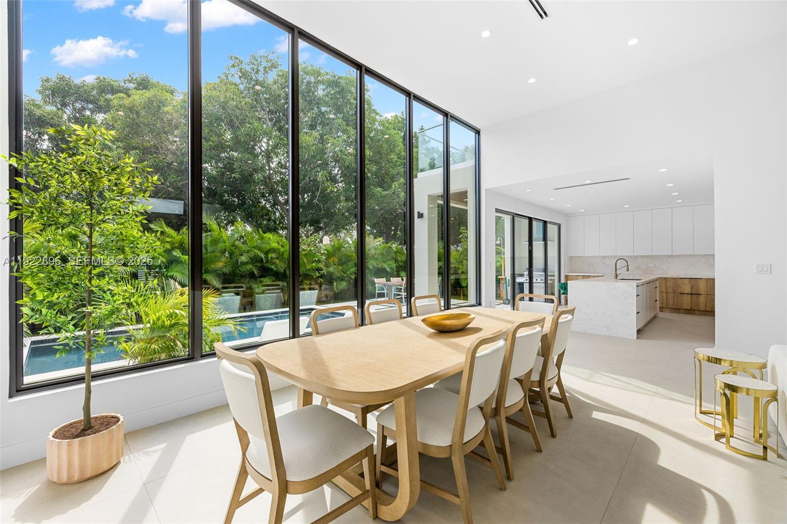 66 NW 50th St Miami, FL 33127