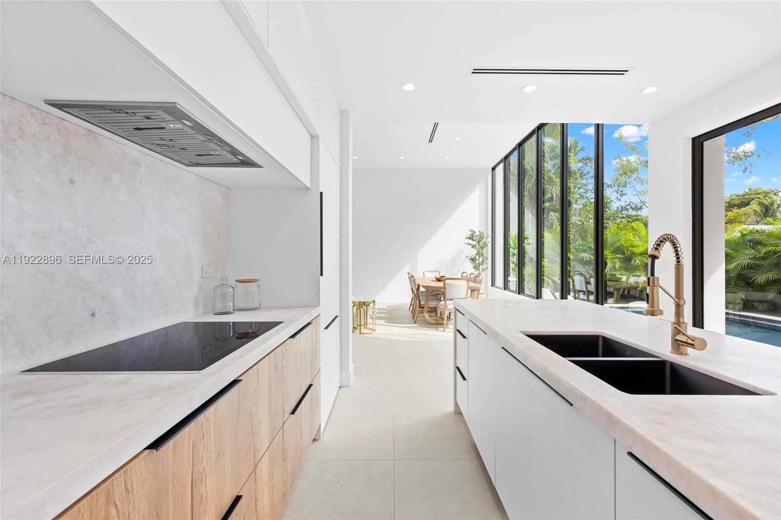 66 NW 50th St Miami, FL 33127