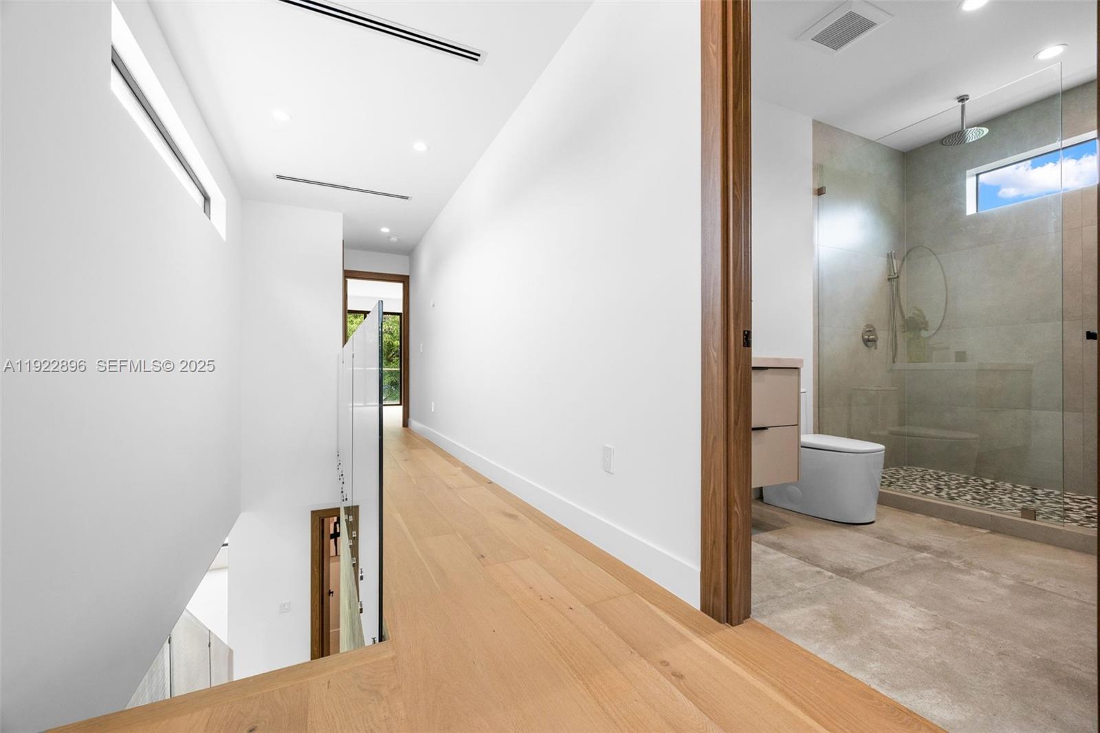 66 NW 50th St Miami, FL 33127