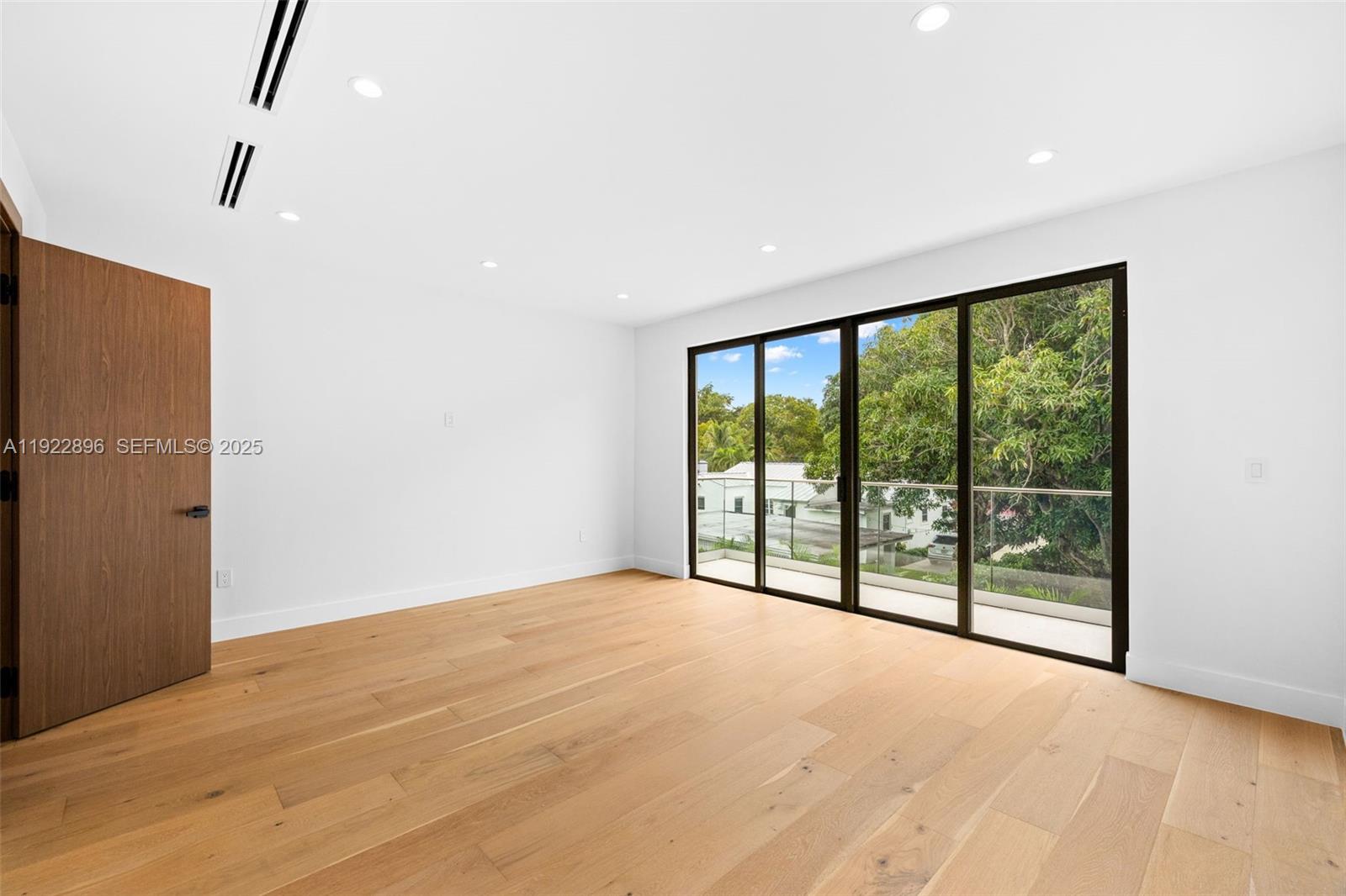 66 NW 50th St Miami, FL 33127