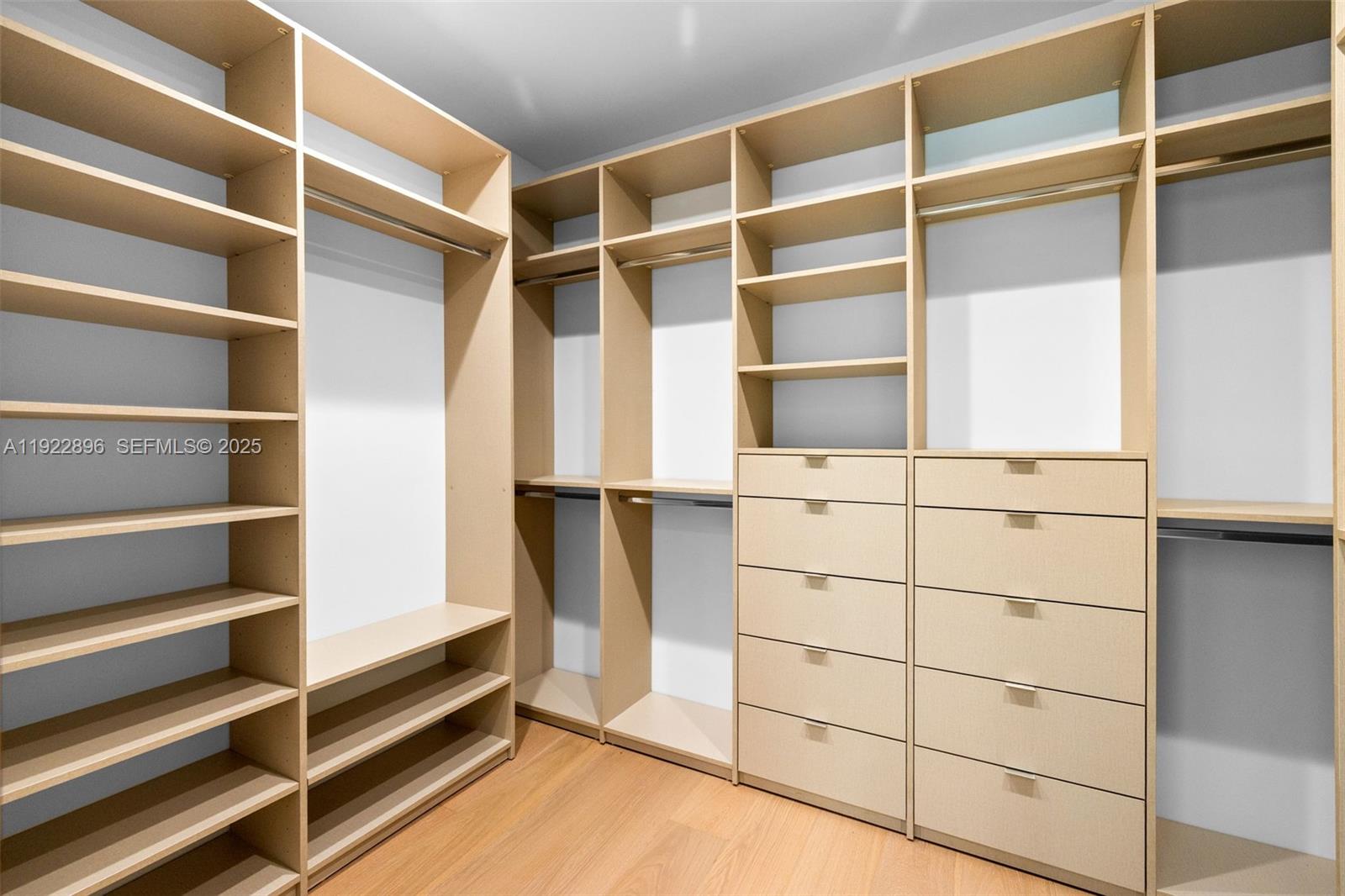 66 NW 50th St Miami, FL 33127