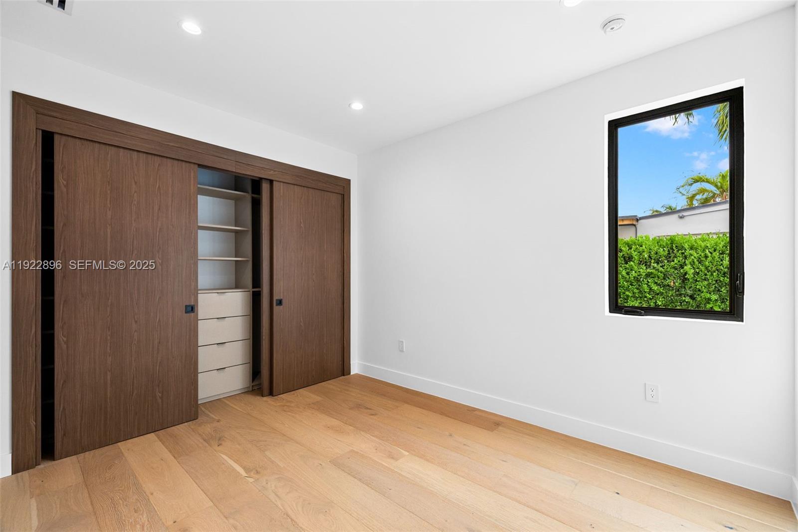 66 NW 50th St Miami, FL 33127