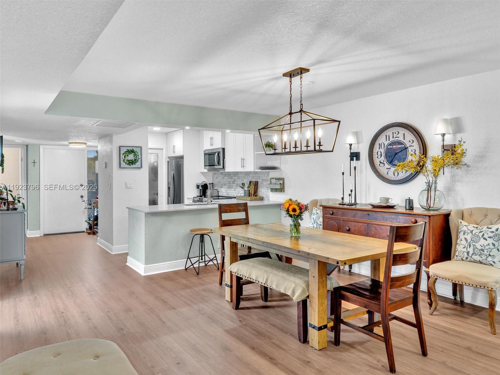 1489 Fairway Rd Pembroke Pines, FL 33026