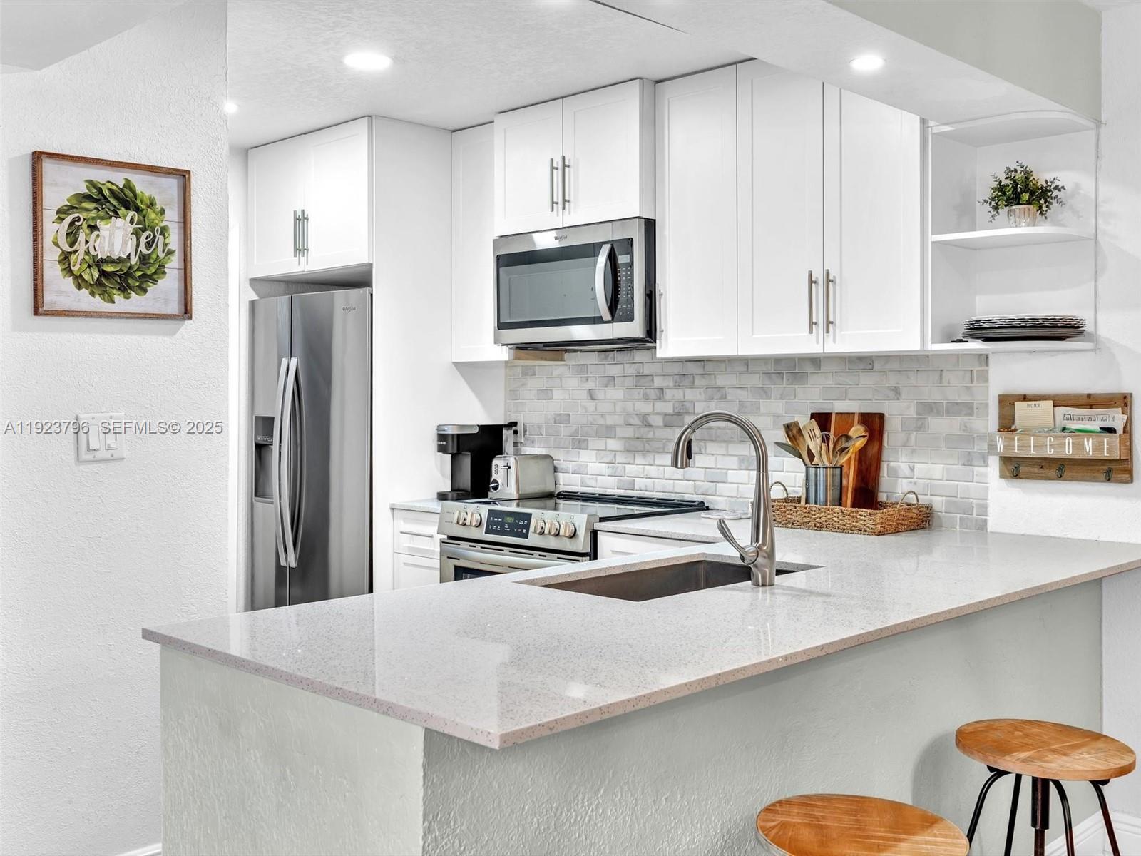 1489 Fairway Rd Pembroke Pines, FL 33026