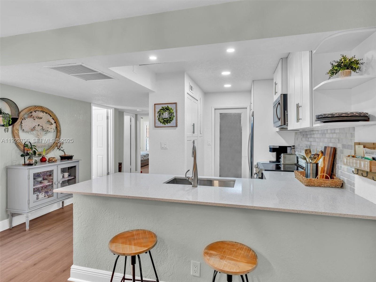 1489 Fairway Rd Pembroke Pines, FL 33026