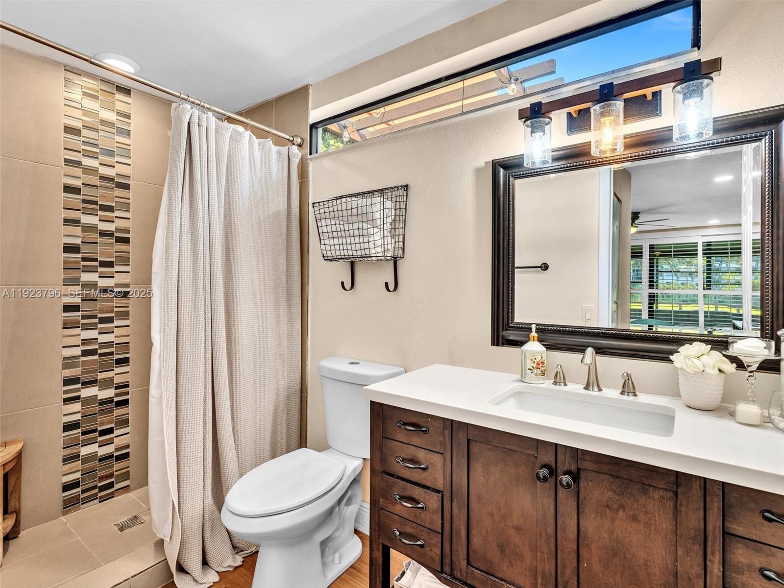 1489 Fairway Rd Pembroke Pines, FL 33026