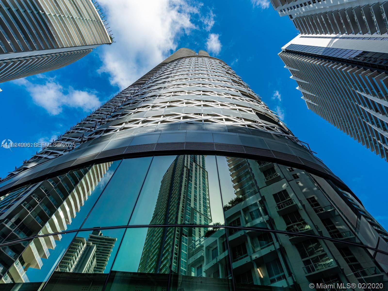 1000 Brickell Plz #3501