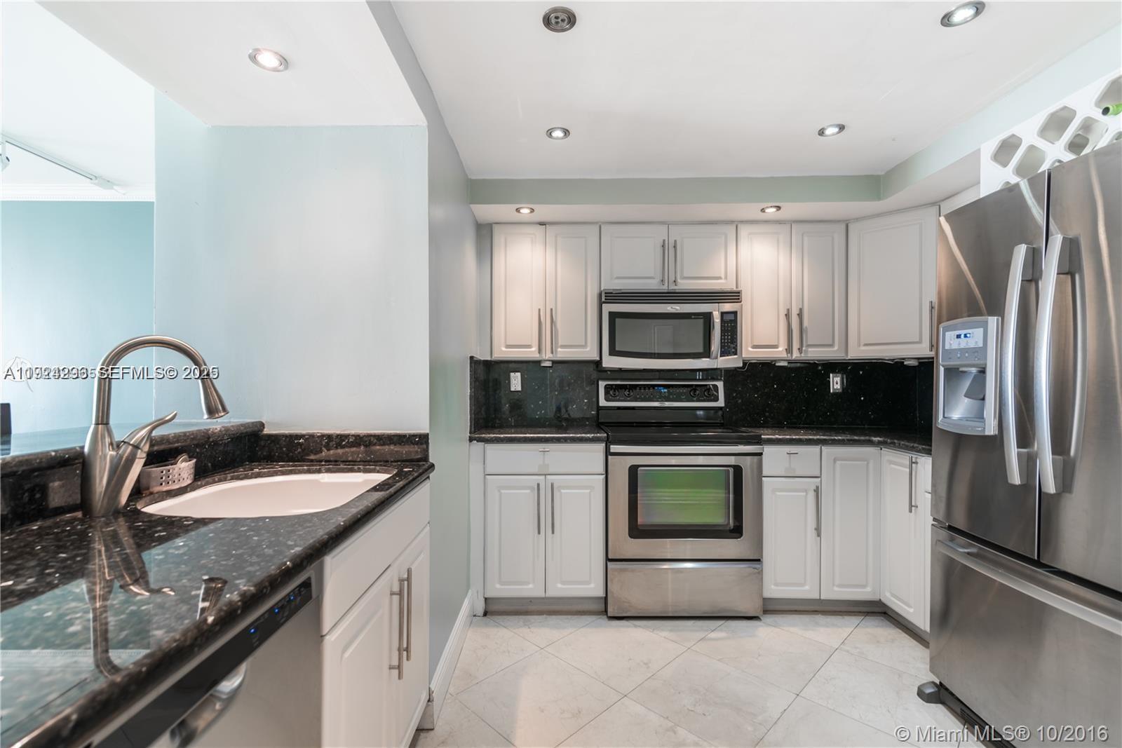 555 NE 15th St #11J Miami, FL 33132