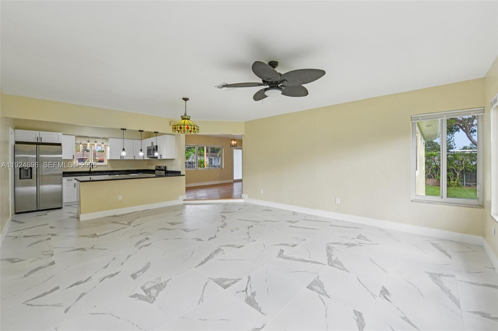 140 NE 161st St Miami, FL 33162