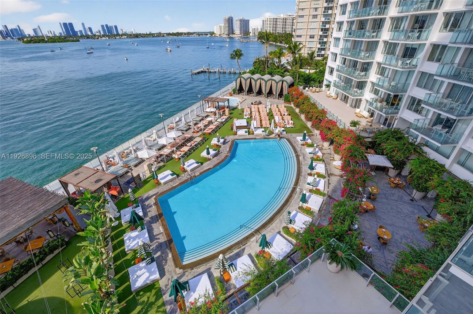 1100 West Ave #624 Miami Beach, FL 33139