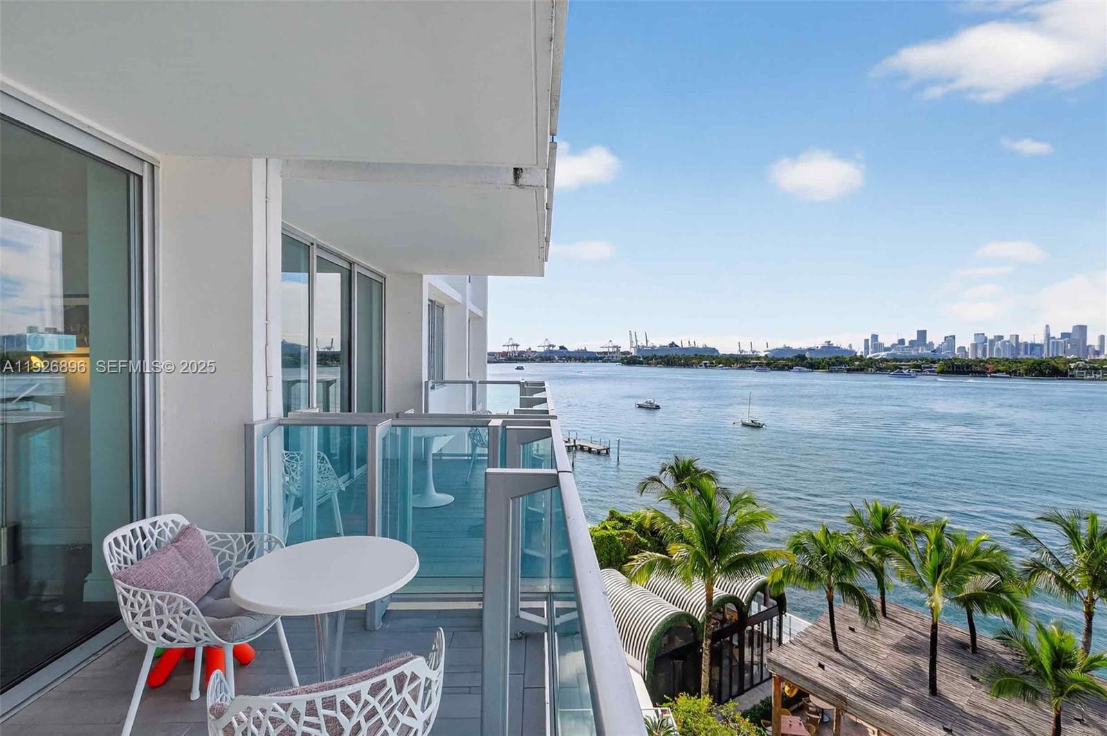 1100 West Ave #624 Miami Beach, FL 33139