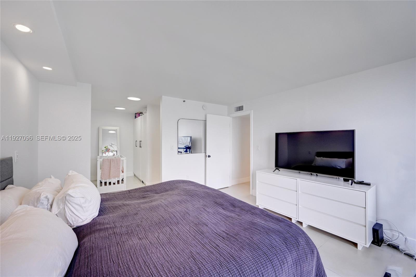 17500 N Bay Rd #S405 Sunny Isles Beach, FL 33160