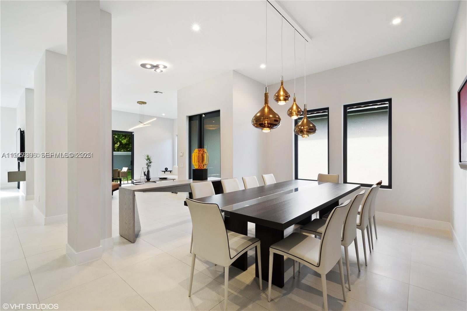 5883 W Brookfield Cir W Hollywood, FL 33312