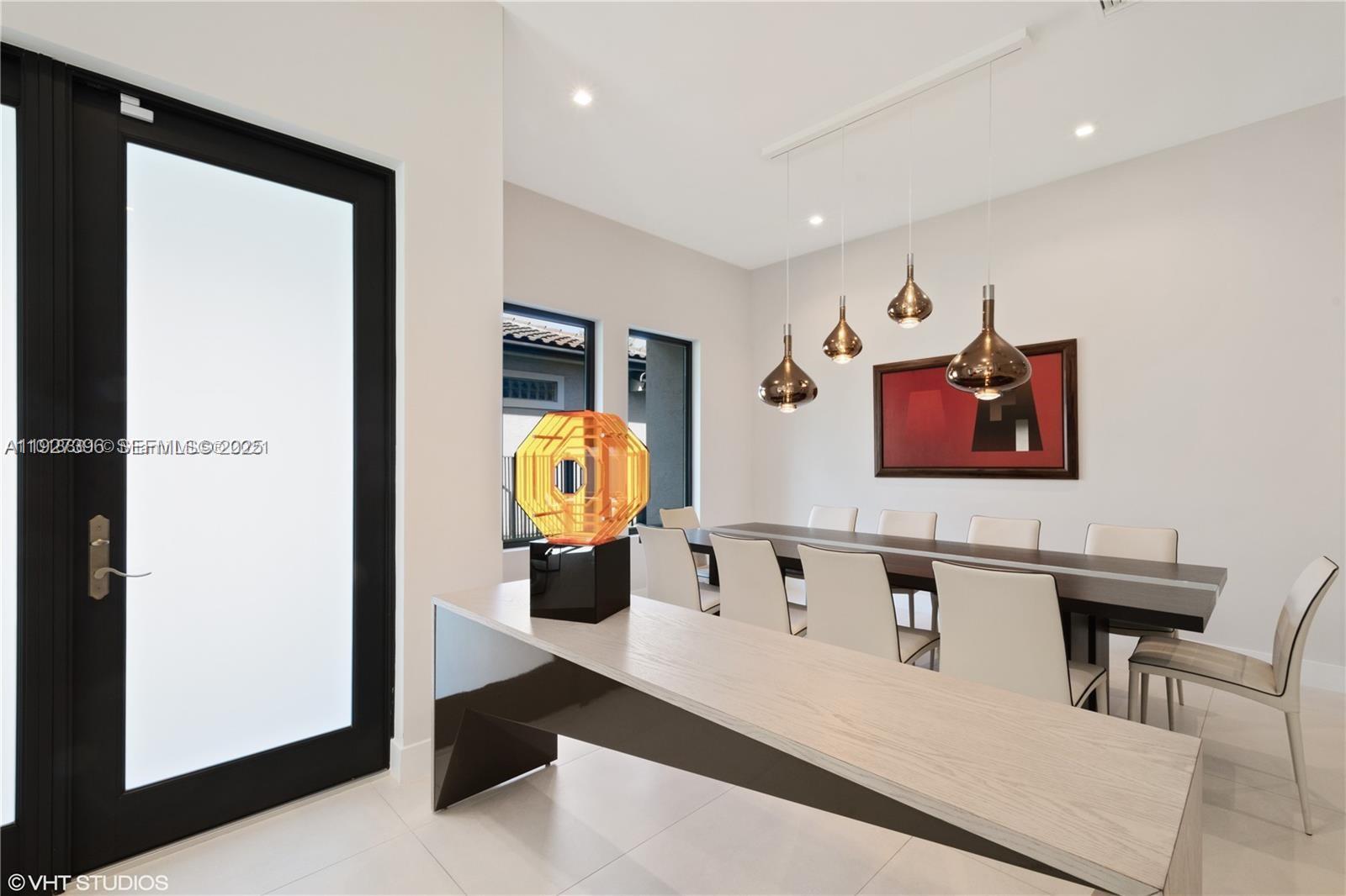 5883 W Brookfield Cir W Hollywood, FL 33312