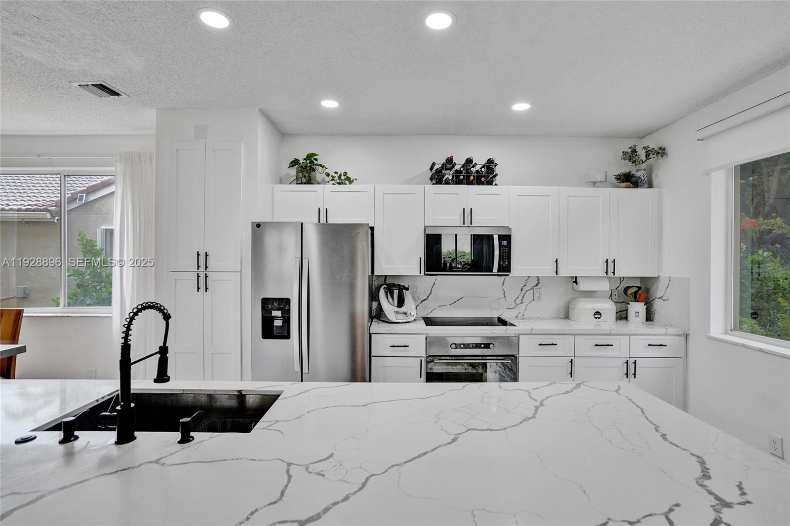 1381 Sago Ln Weston, FL 33327