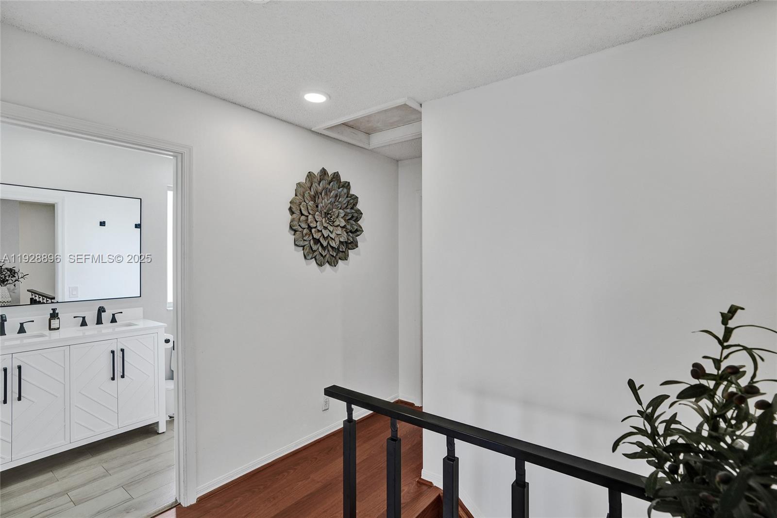 1381 Sago Ln Weston, FL 33327