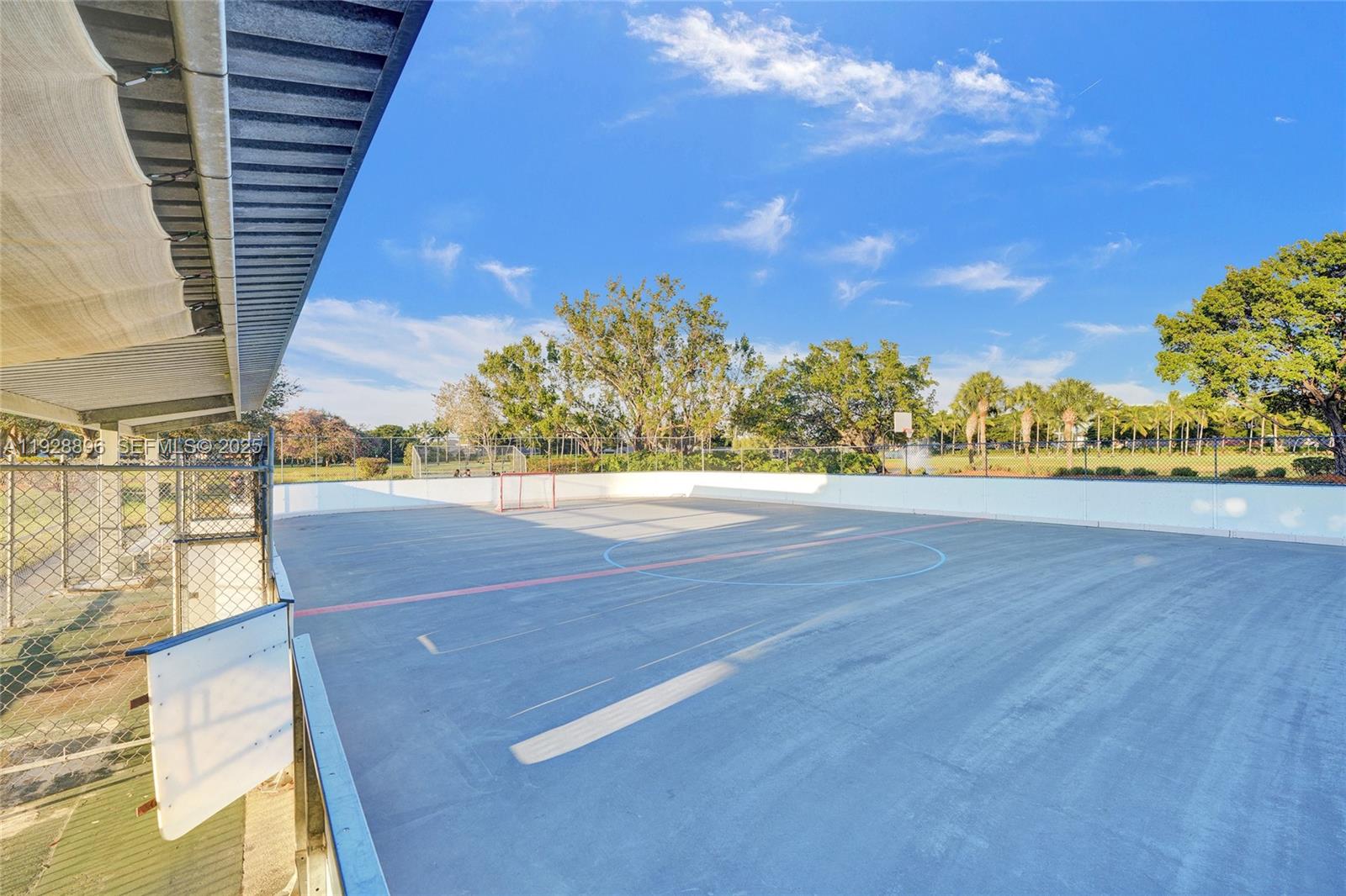 1381 Sago Ln Weston, FL 33327