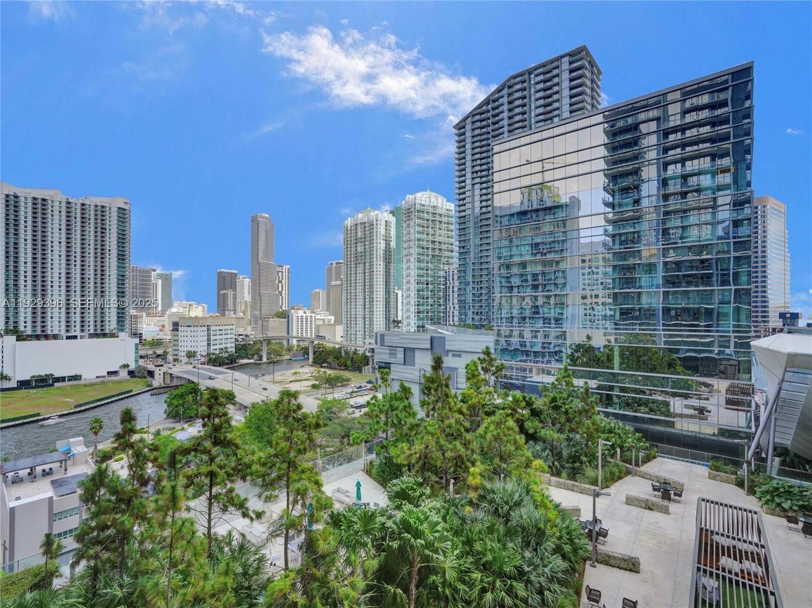 image Rise Brickell City Centre21