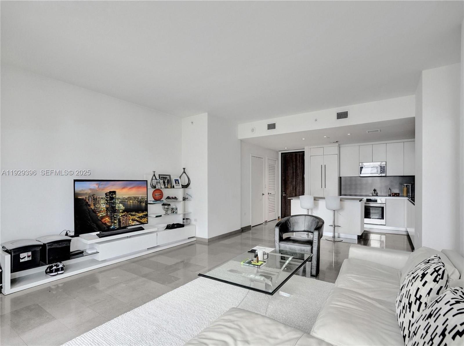 image Rise Brickell City Centre8