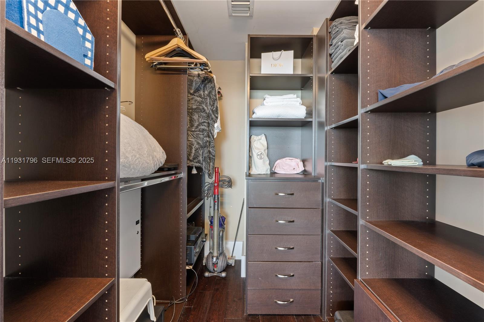 image The Carillon South Tower25