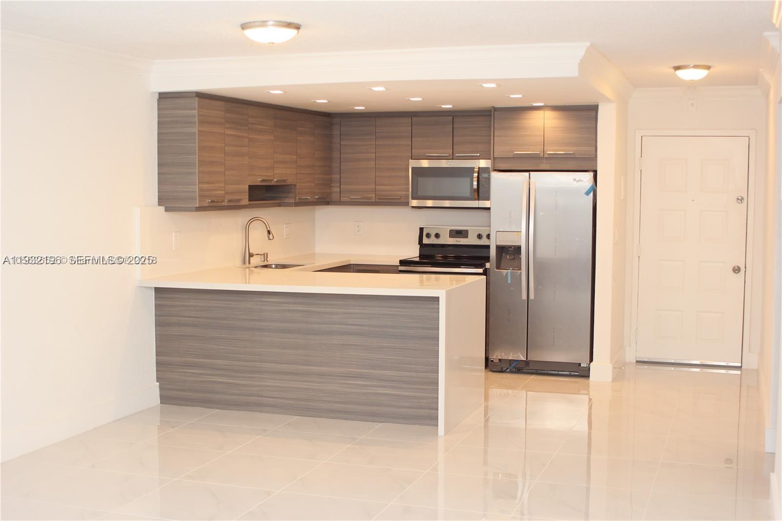 6940 Miami Gdns Dr #1-126