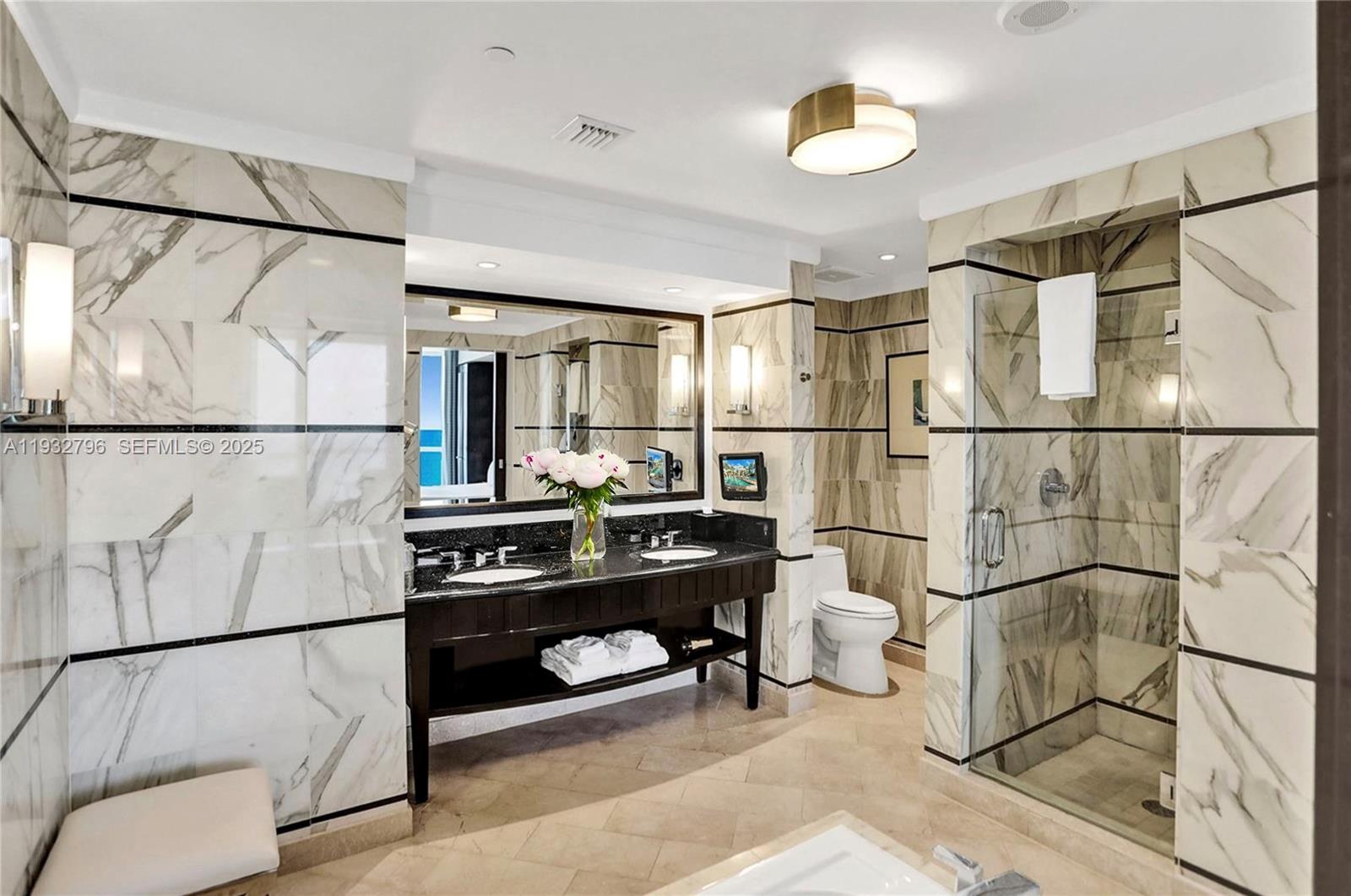 image Fontainebleau Iii Sorren10