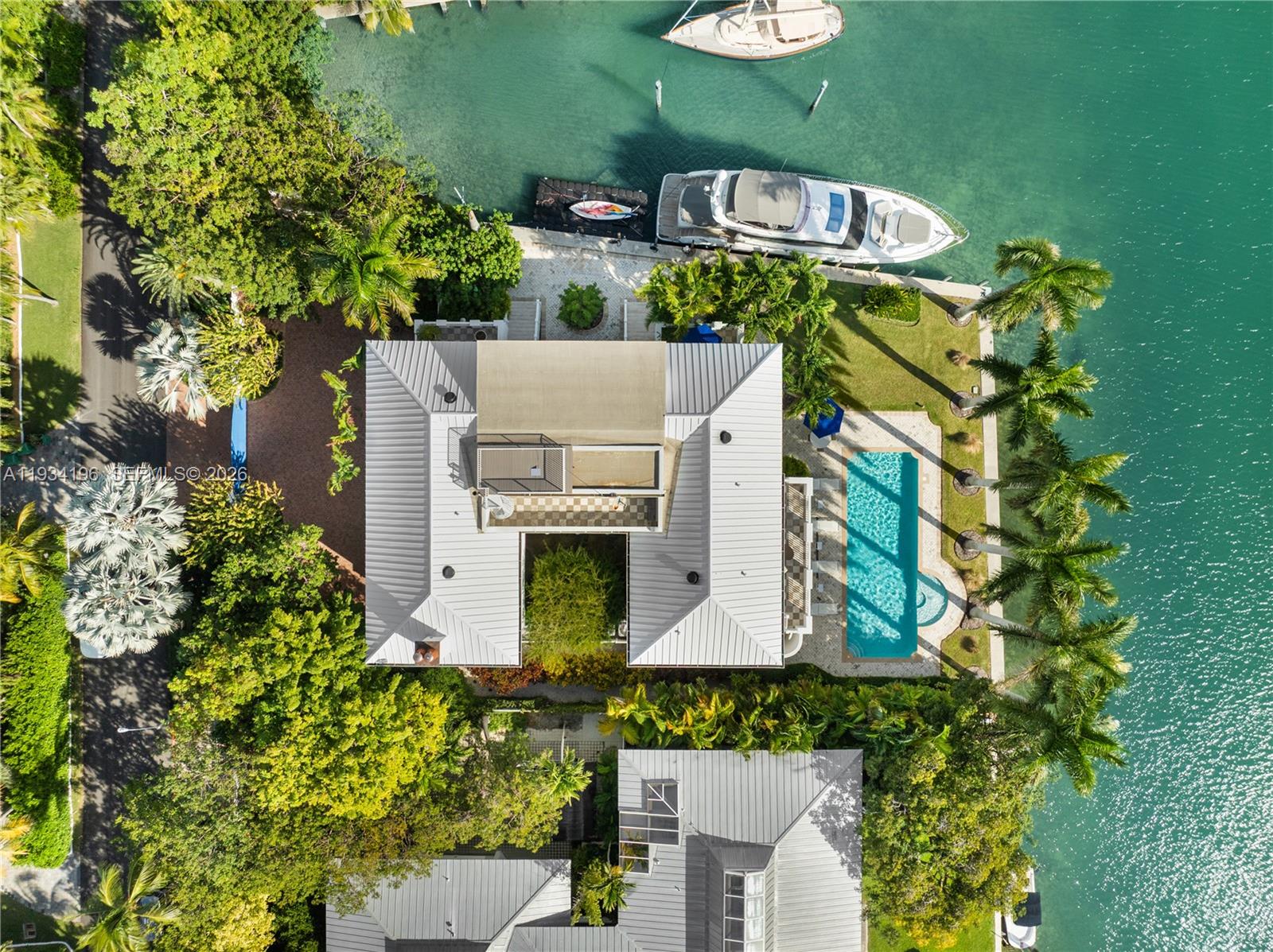 100 Cape Florida Dr Key Biscayne, FL 33149