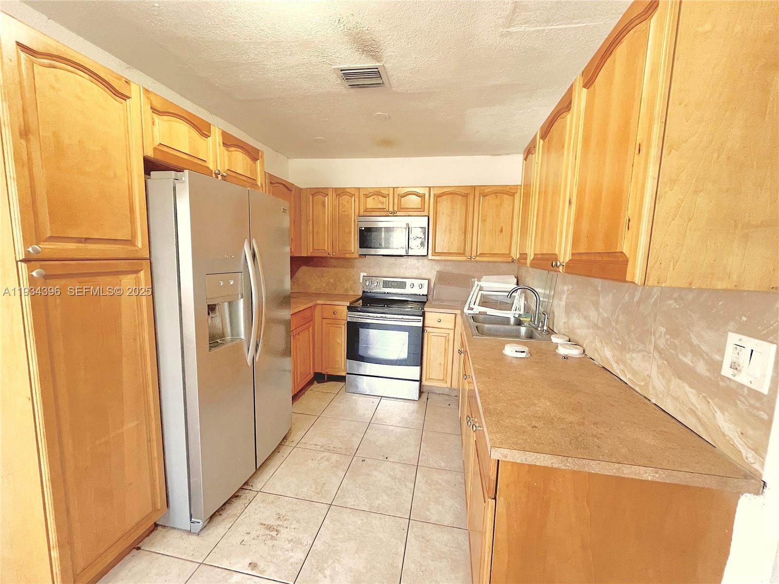 15410 NW 29th Ct #A Miami, FL 33180