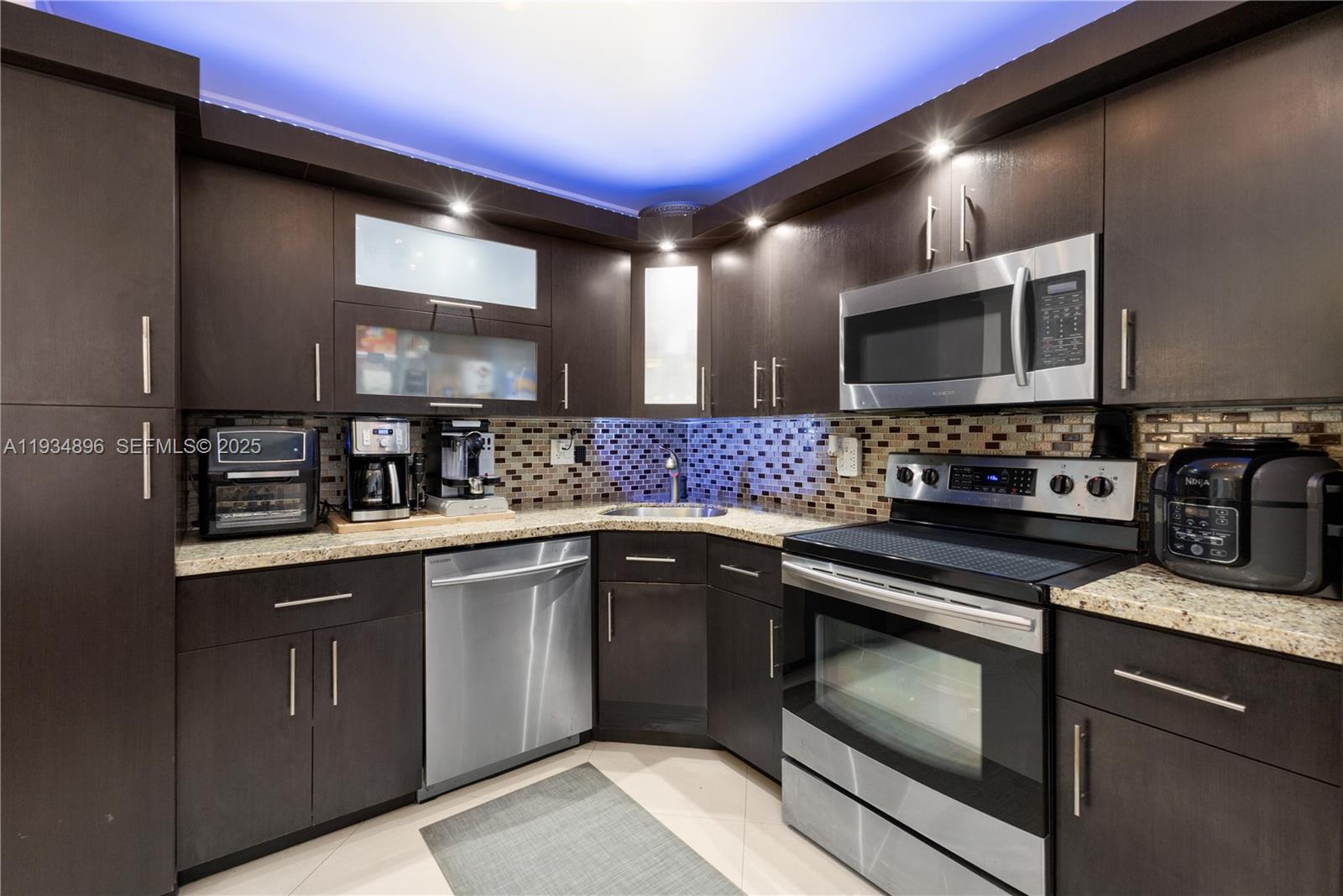 2750 NE 183rd St #2710 Aventura, FL 33160