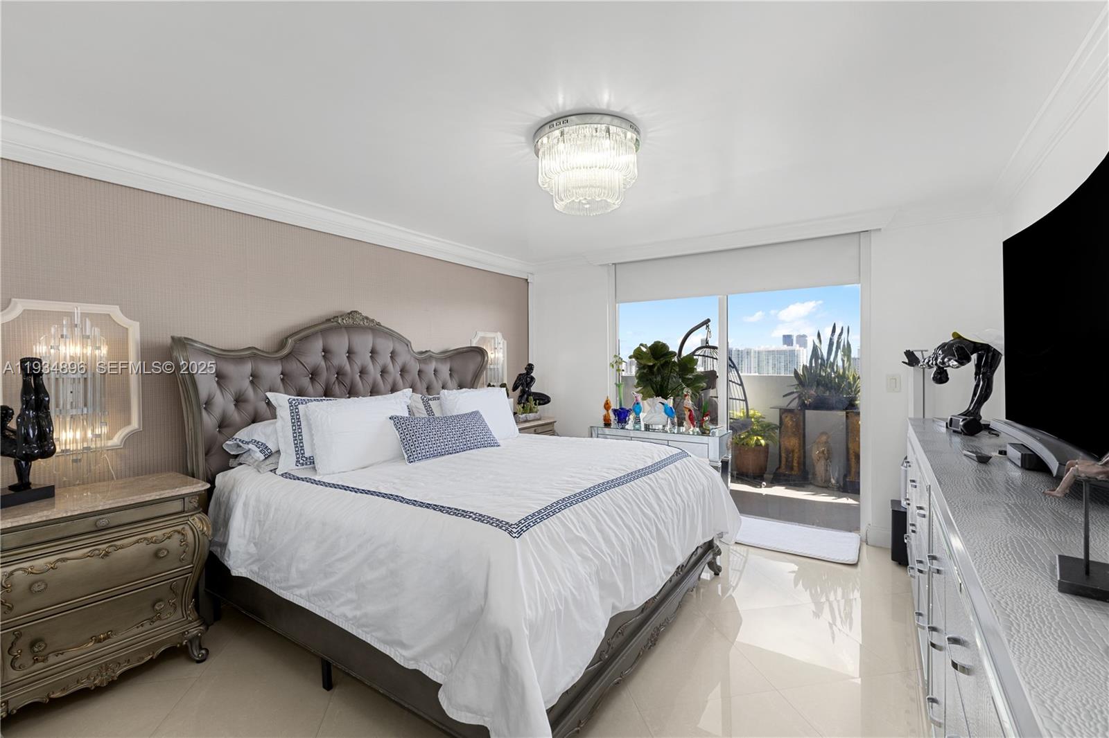 2750 NE 183rd St #2710 Aventura, FL 33160