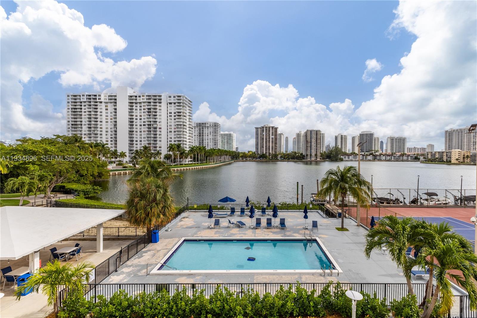 2750 NE 183rd St #2710 Aventura, FL 33160