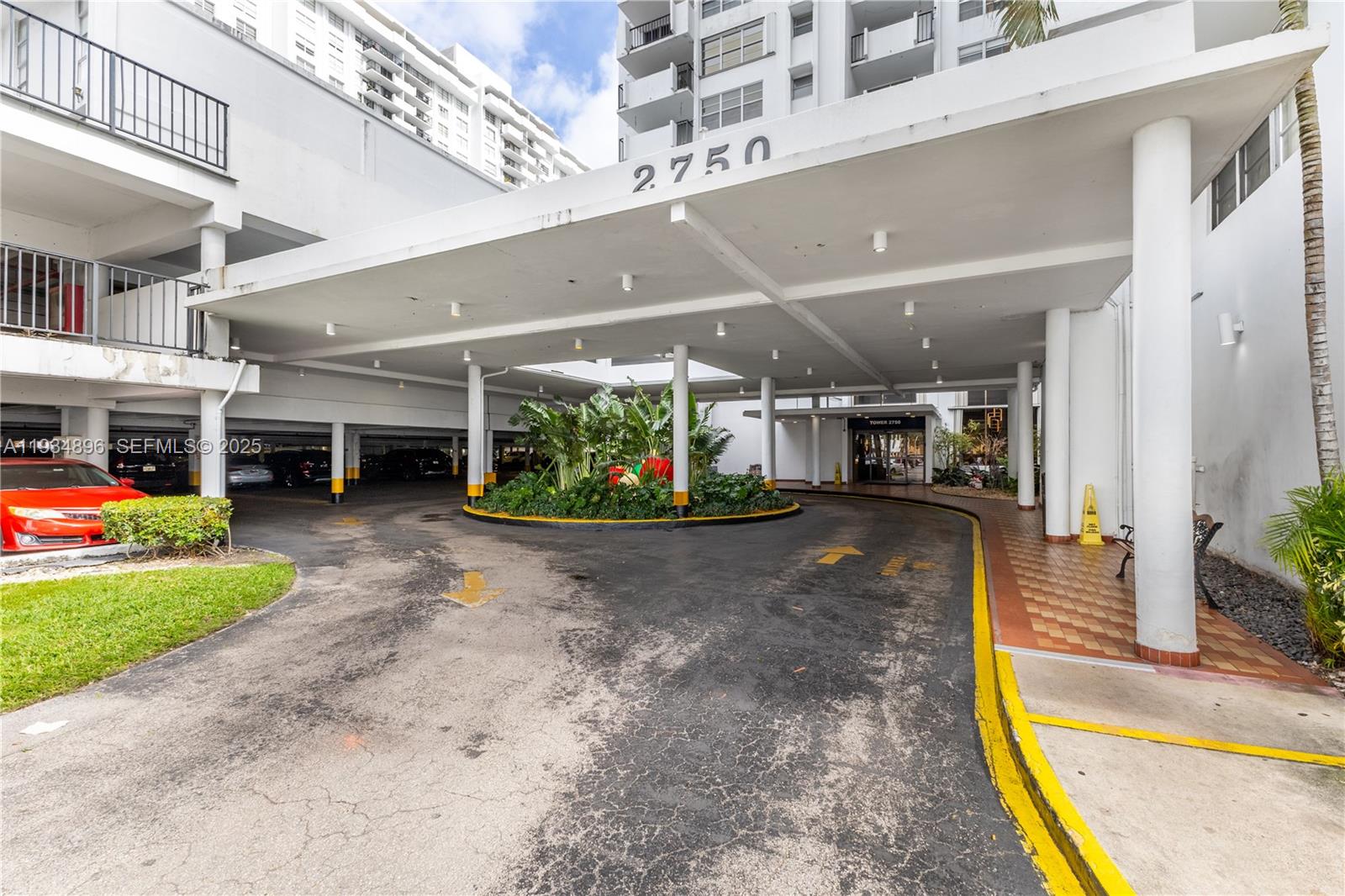 2750 NE 183rd St #2710 Aventura, FL 33160