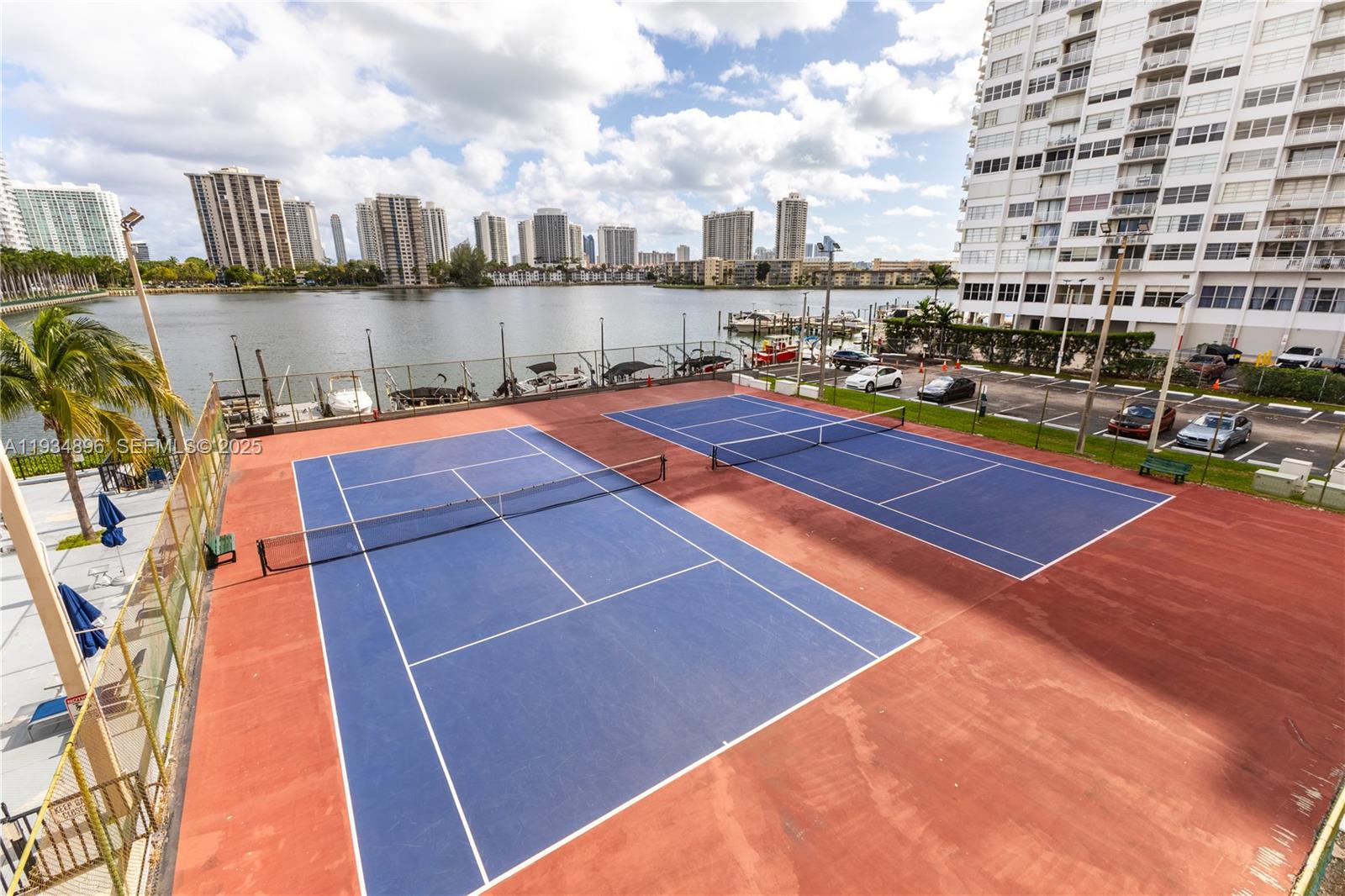 2750 NE 183rd St #2710 Aventura, FL 33160