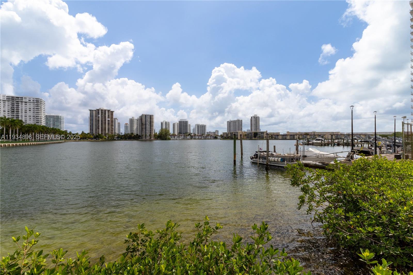 2750 NE 183rd St #2710 Aventura, FL 33160