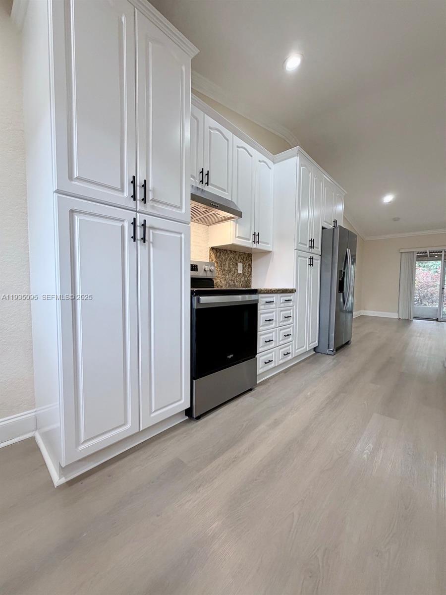 10722 La Placida Dr #9-B3 Coral Springs, FL 33065