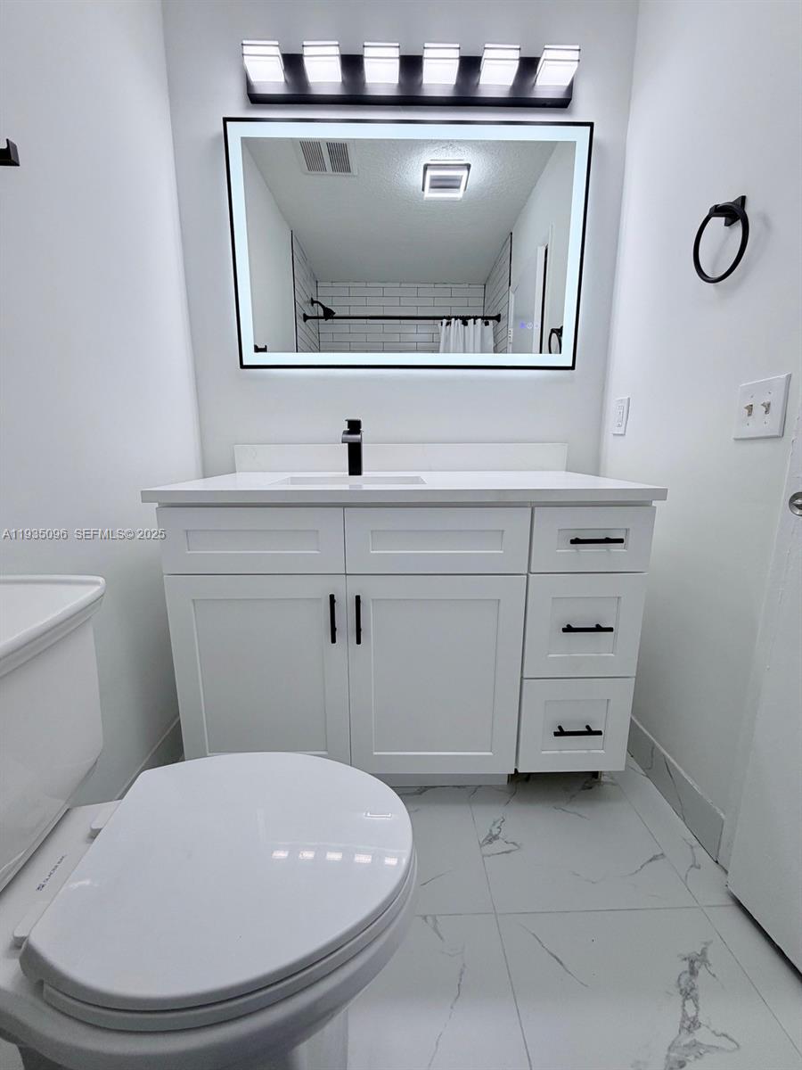 10722 La Placida Dr #9-B3 Coral Springs, FL 33065