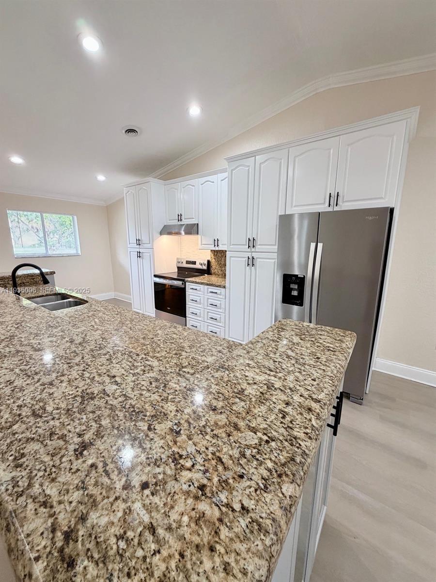 10722 La Placida Dr #9-B3 Coral Springs, FL 33065