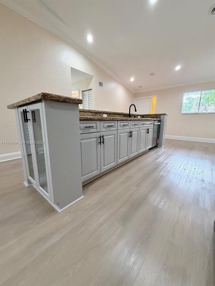 10722 La Placida Dr #9-B3 Coral Springs, FL 33065