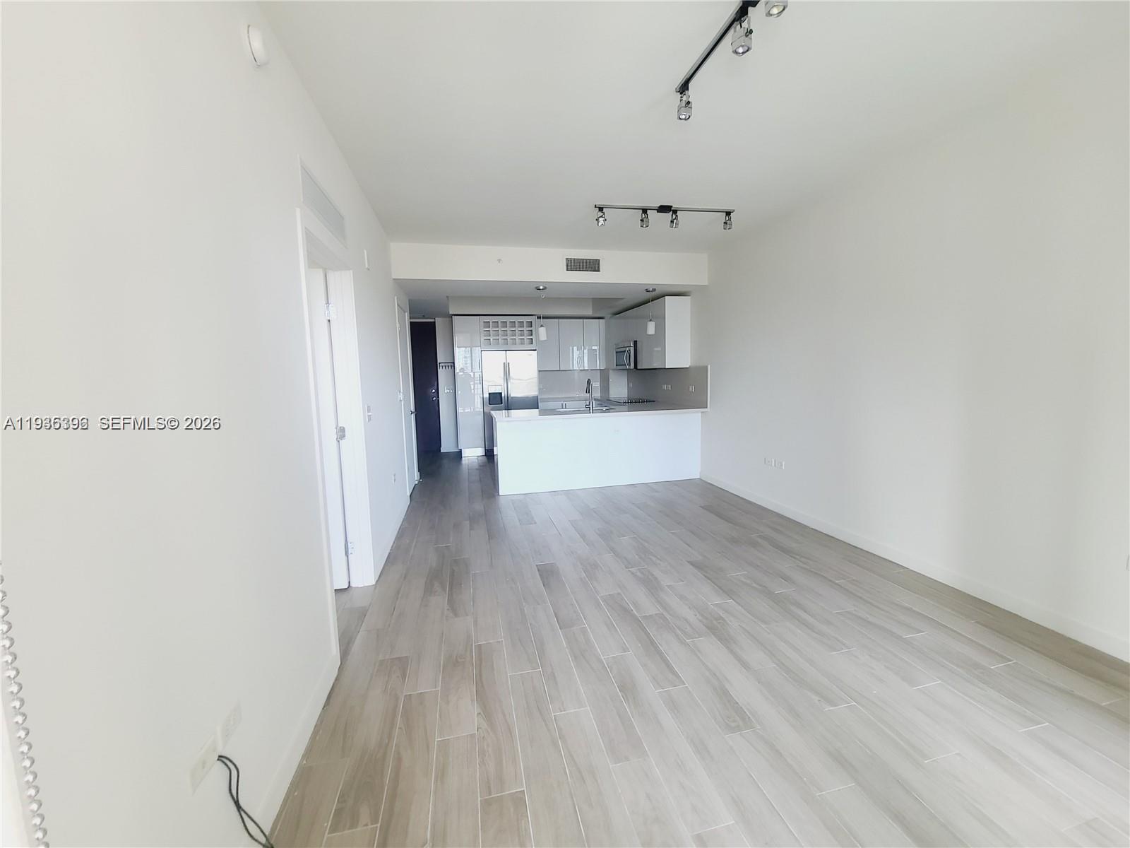 image Nine at Mary Brickell Village3