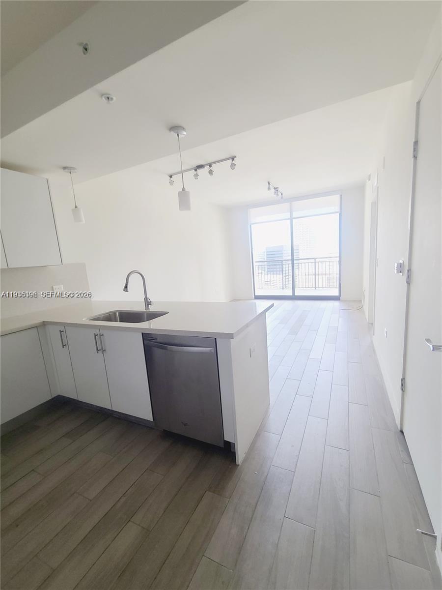 image Nine at Mary Brickell Village8