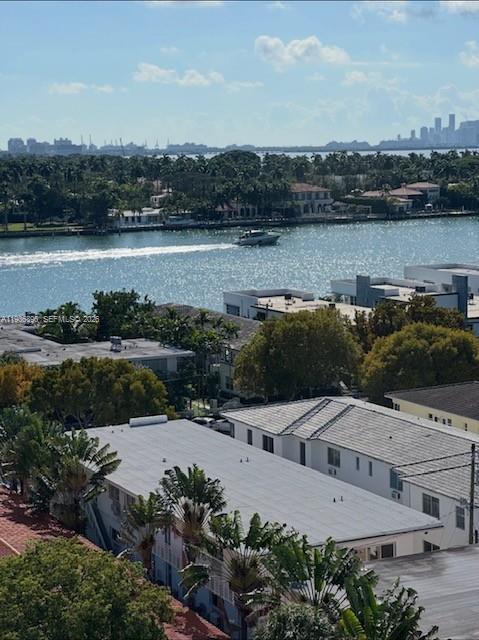 6900 Bay Dr #10K Miami Beach, FL 33141