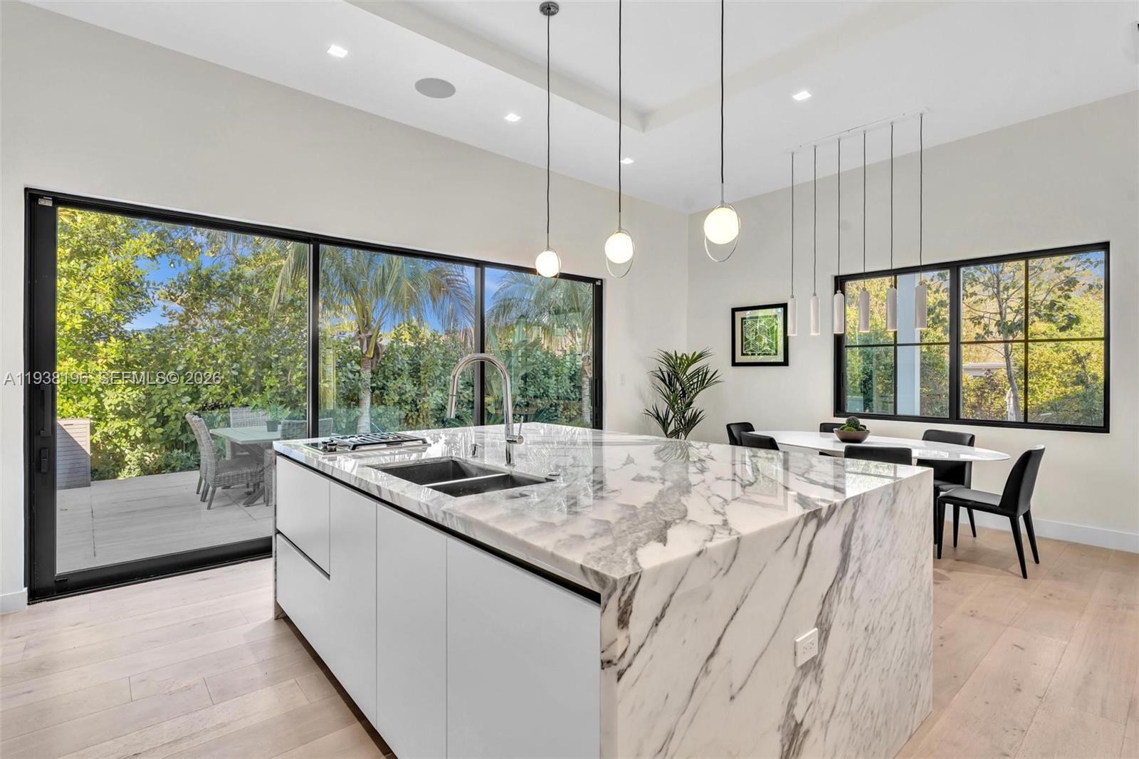 9264 Dickens Ave Surfside, FL 33154