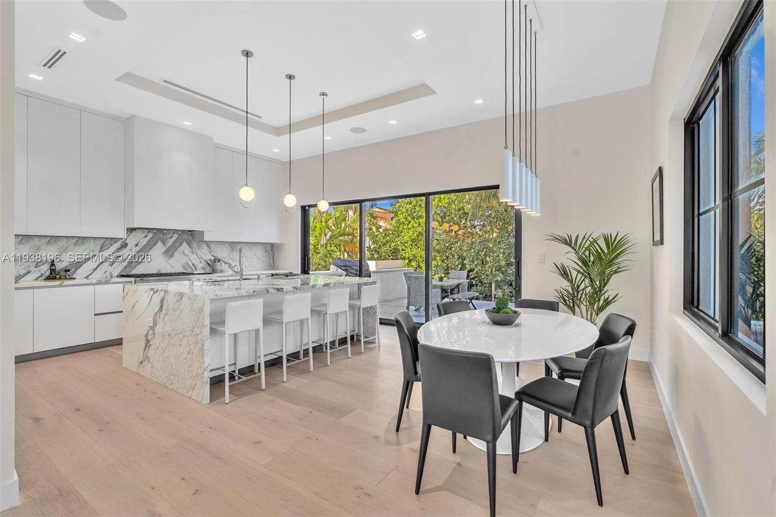 9264 Dickens Ave Surfside, FL 33154