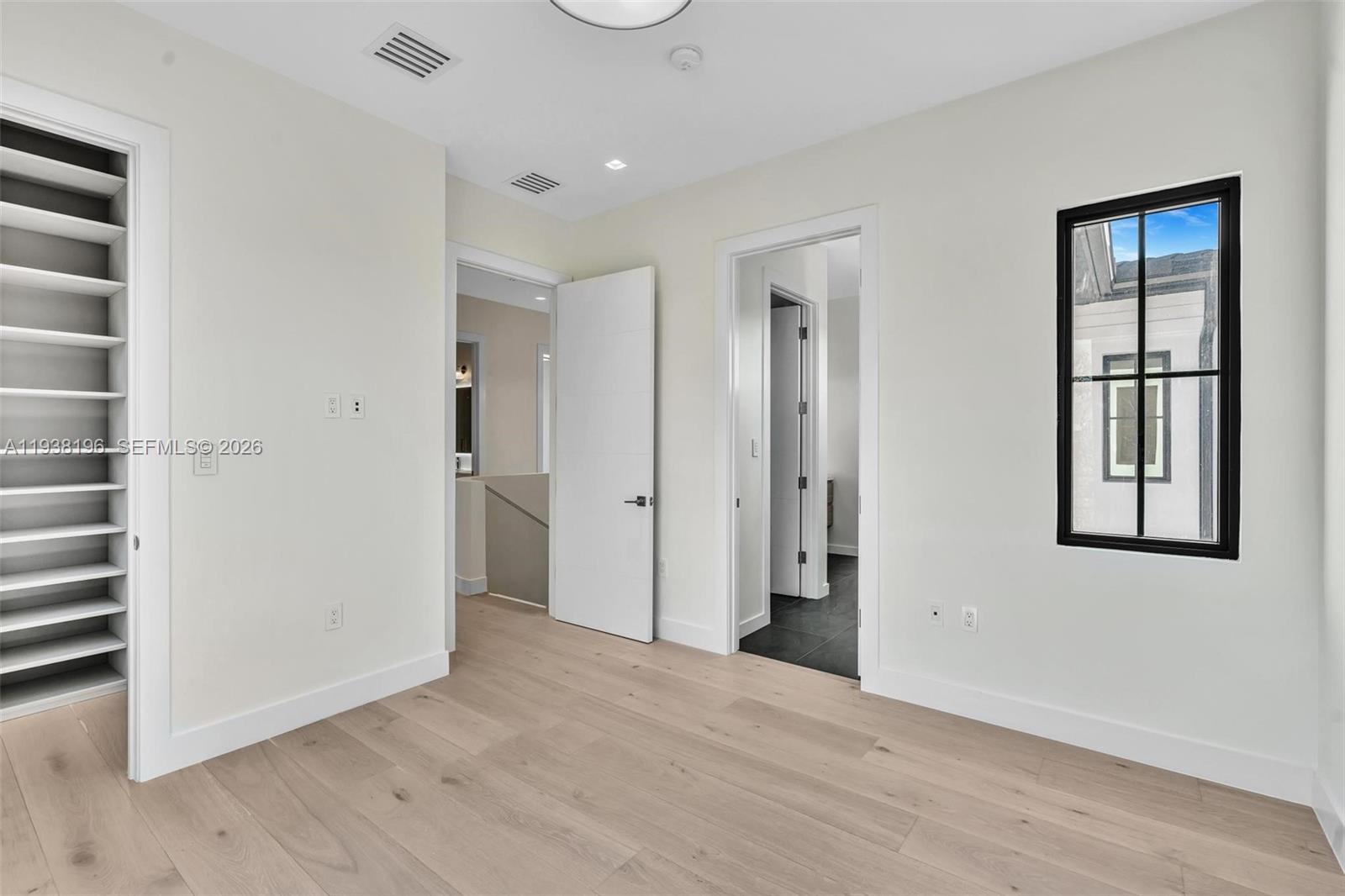 9264 Dickens Ave Surfside, FL 33154