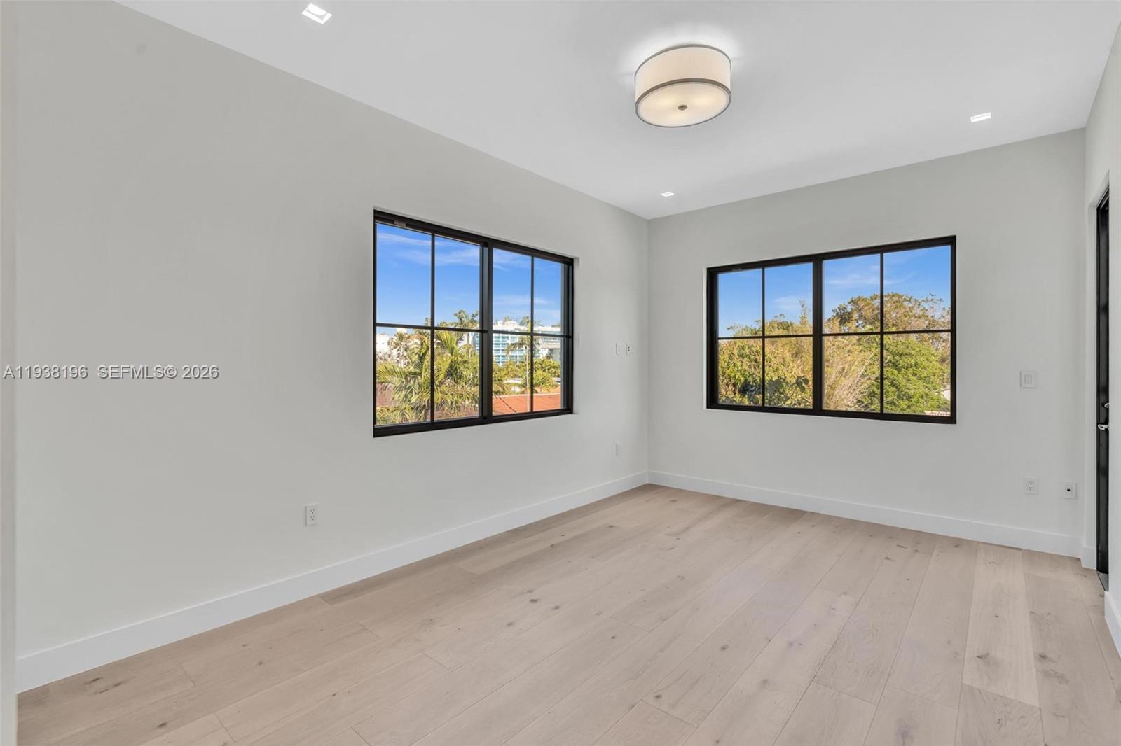 9264 Dickens Ave Surfside, FL 33154