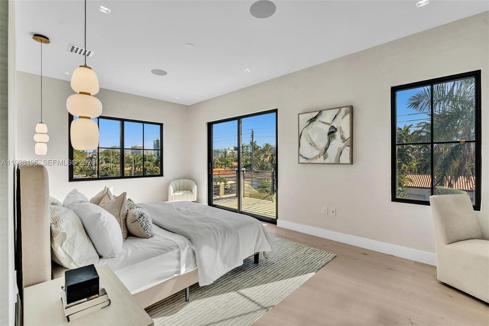 9264 Dickens Ave Surfside, FL 33154